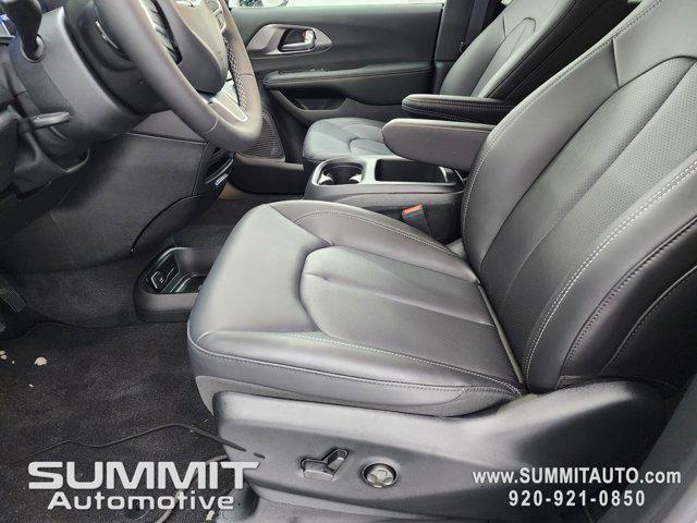 new 2026 Chrysler Pacifica car, priced at $46,578