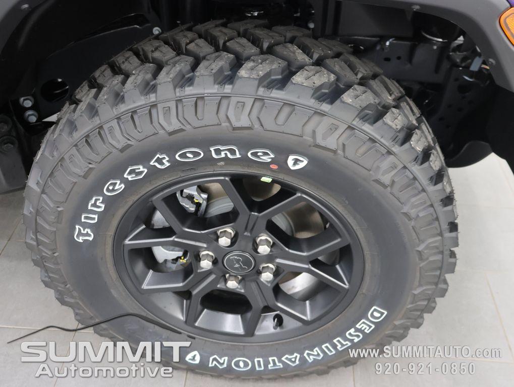 new 2026 Jeep Gladiator car, priced at $45,358