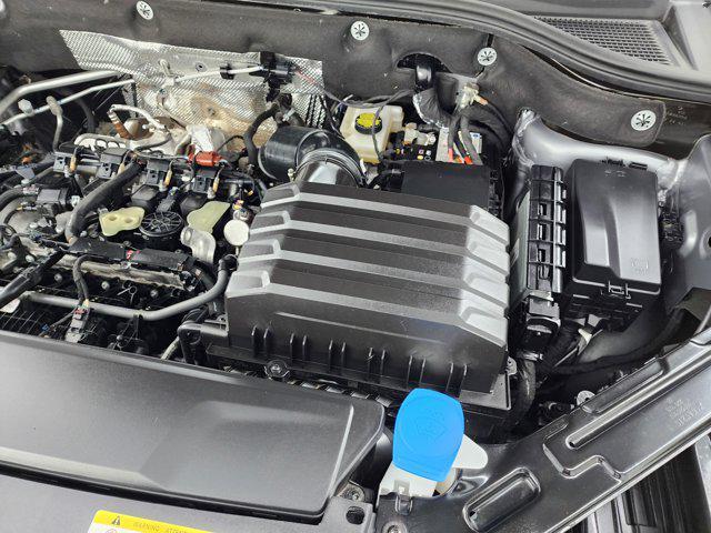 used 2025 Volkswagen Atlas car, priced at $35,991