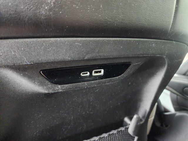 used 2024 Chrysler Pacifica car