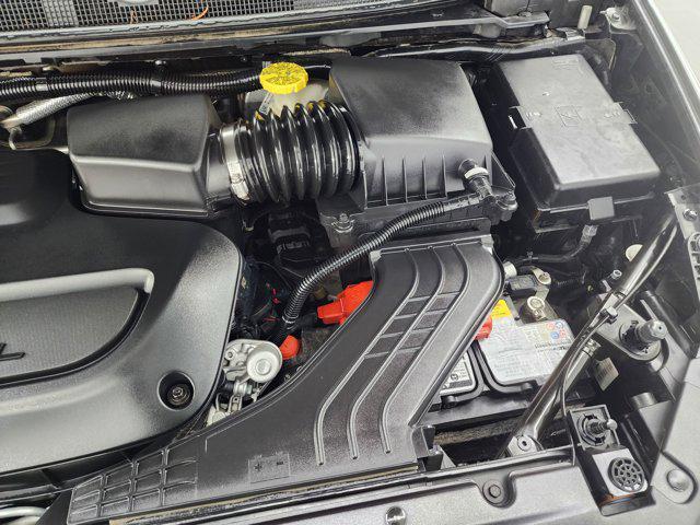 used 2024 Chrysler Pacifica car