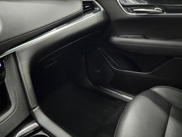 used 2020 Cadillac XT5 car, priced at $24,999