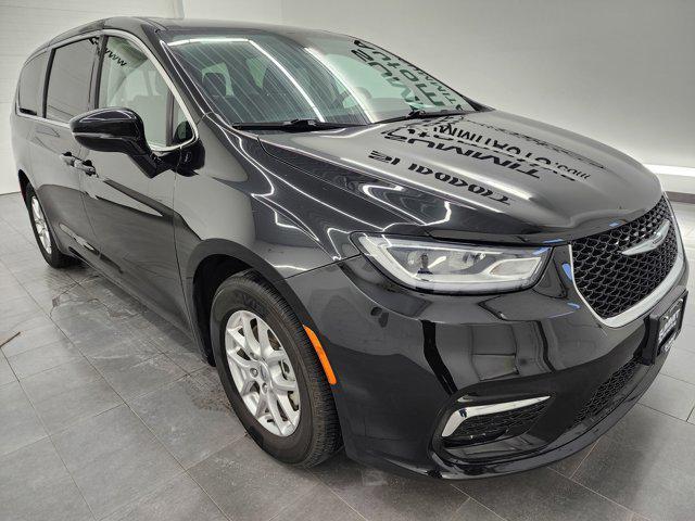 used 2024 Chrysler Pacifica car, priced at $28,999