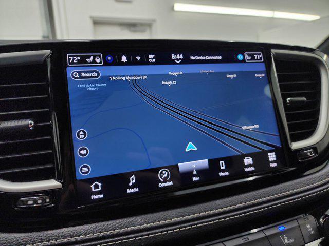 used 2024 Chrysler Pacifica Hybrid car, priced at $28,999