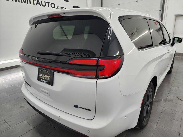 used 2024 Chrysler Pacifica Hybrid car, priced at $28,999