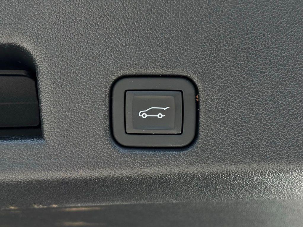 used 2026 Chevrolet Traverse car, priced at $39,773