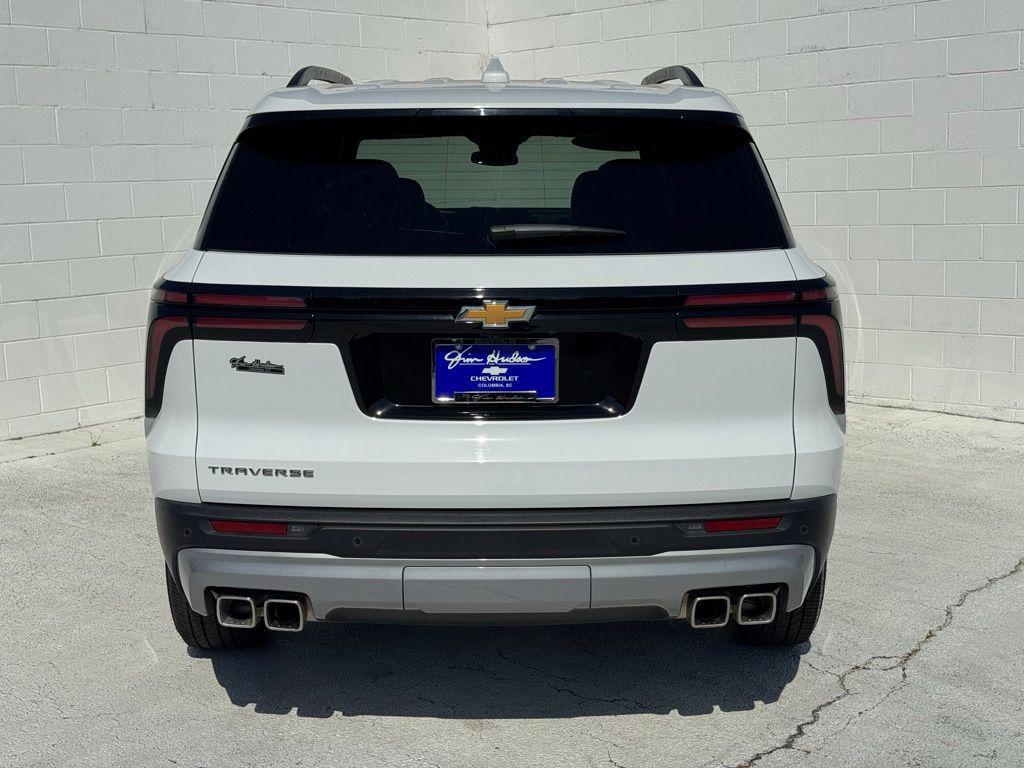 used 2026 Chevrolet Traverse car, priced at $39,773