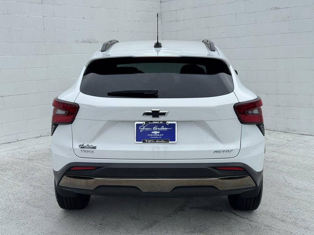 new 2025 Chevrolet Trax car, priced at $24,705