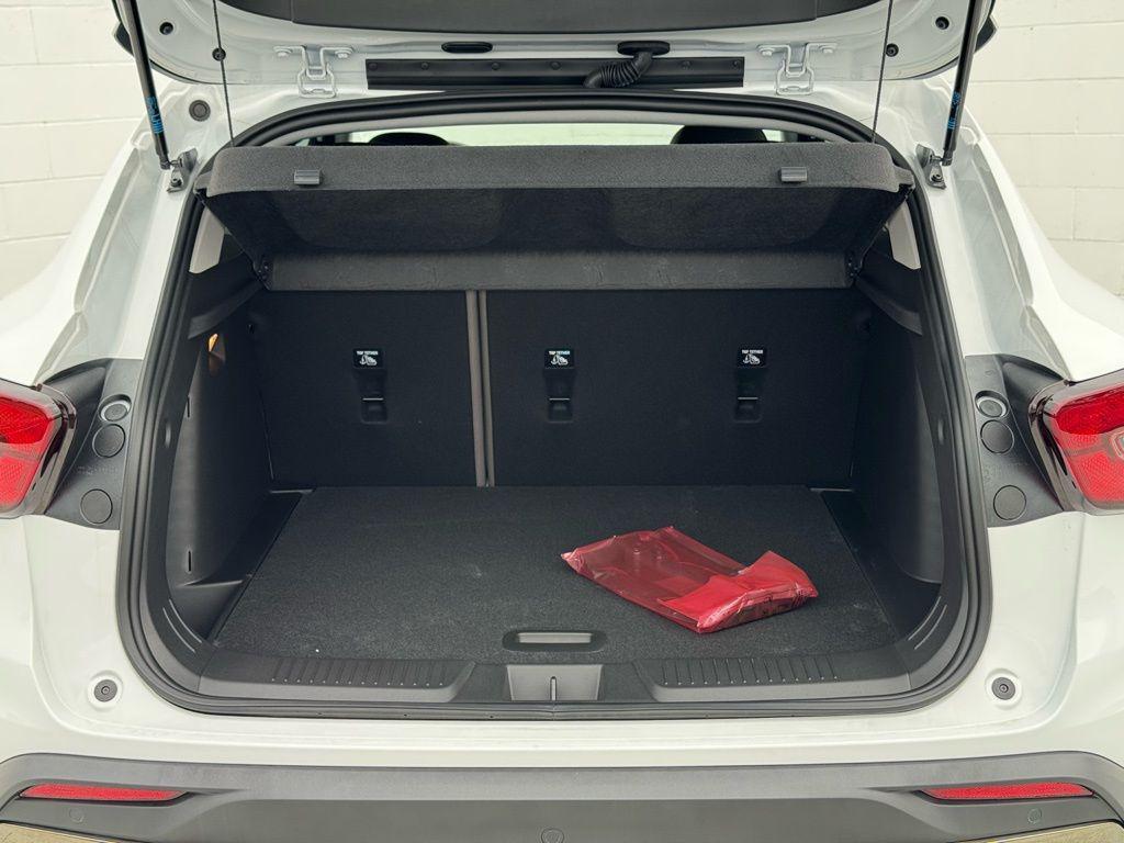 new 2025 Chevrolet Trax car, priced at $24,705