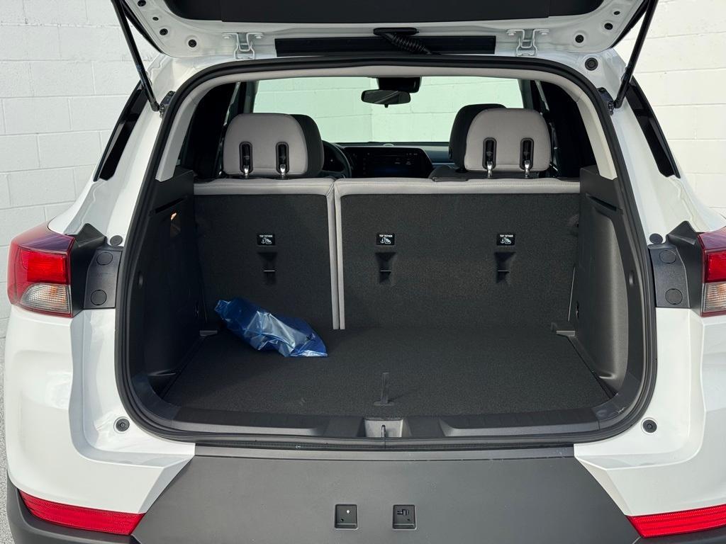 new 2026 Chevrolet TrailBlazer car, priced at $27,050