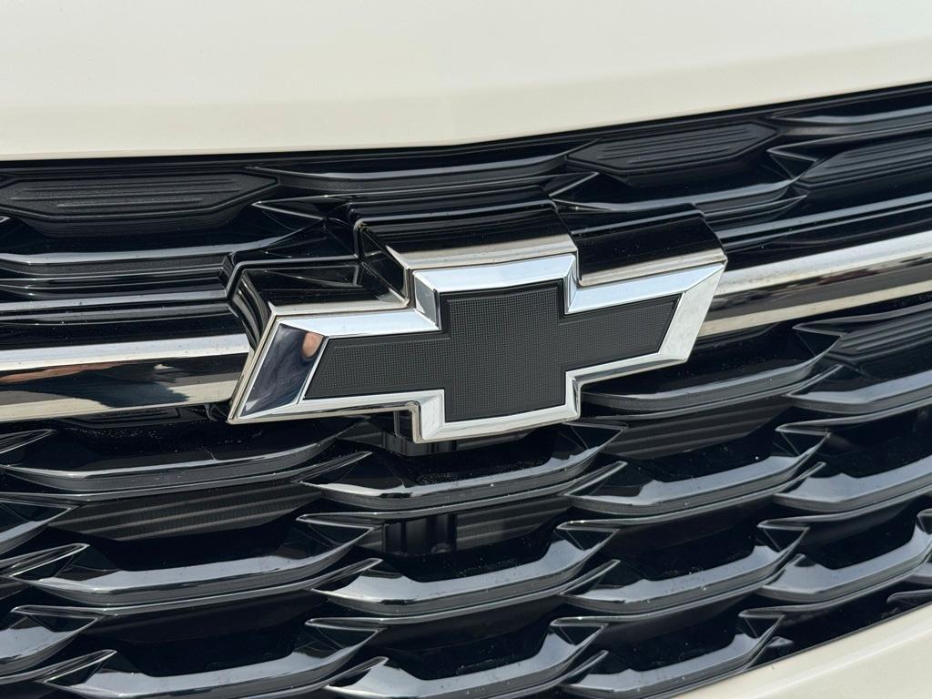 new 2026 Chevrolet Trax car, priced at $27,855