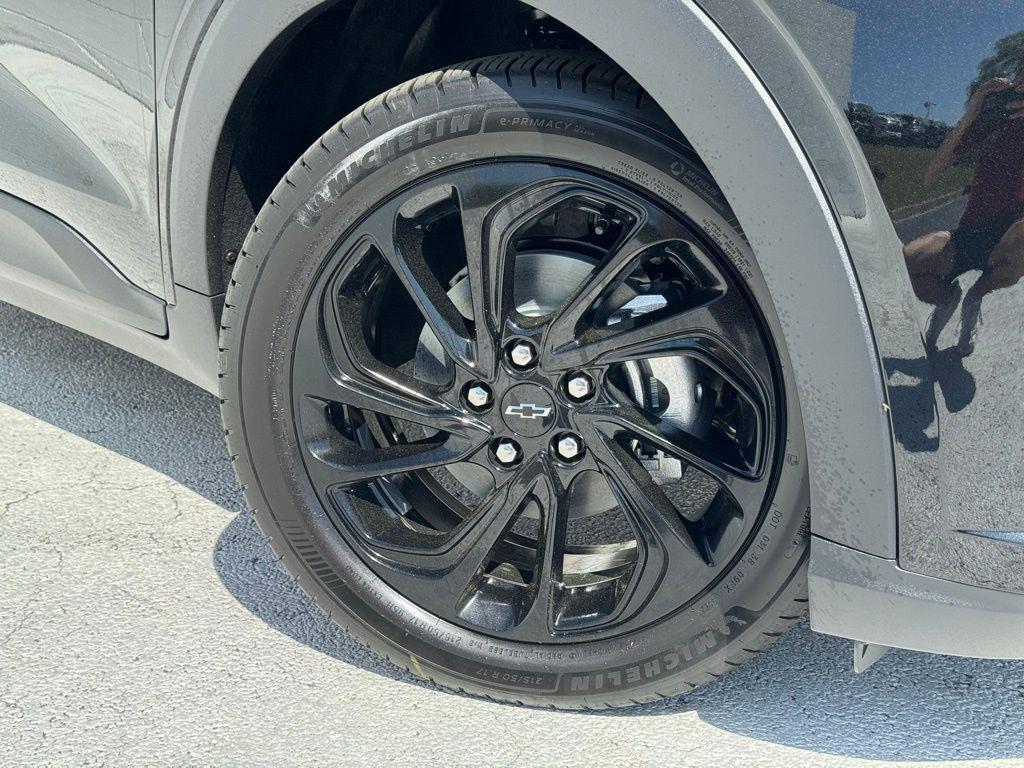 new 2027 Chevrolet Bolt car, priced at $31,594