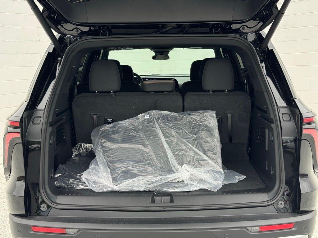 new 2026 Chevrolet Traverse car, priced at $40,712