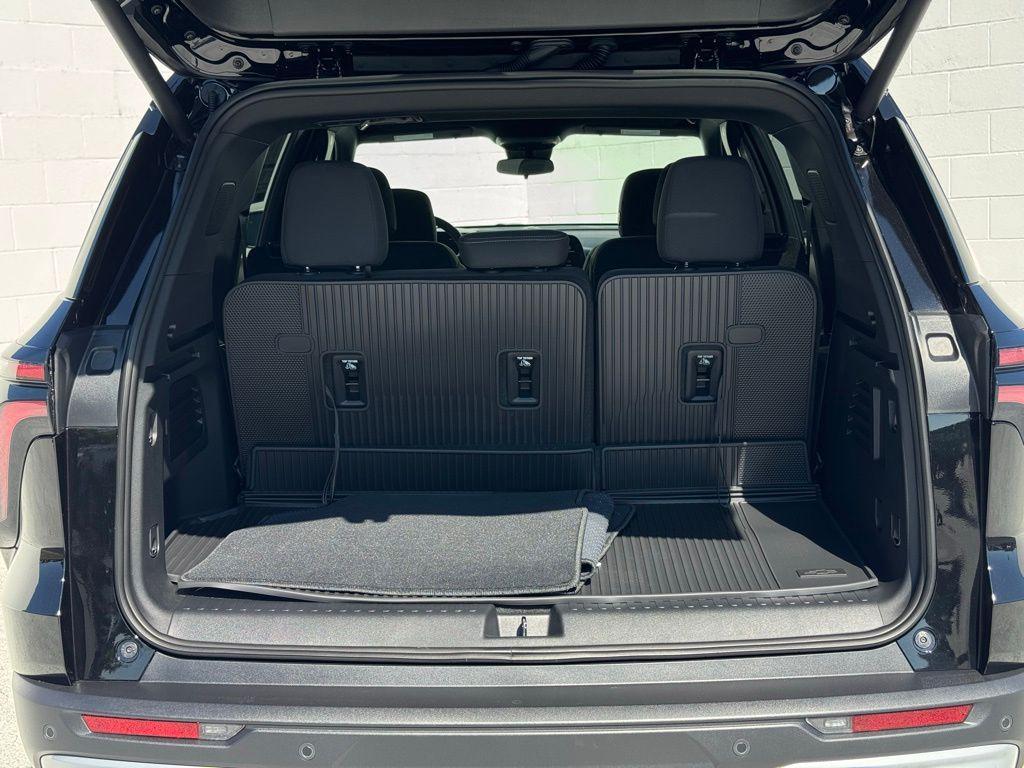new 2026 Chevrolet Traverse car, priced at $40,712
