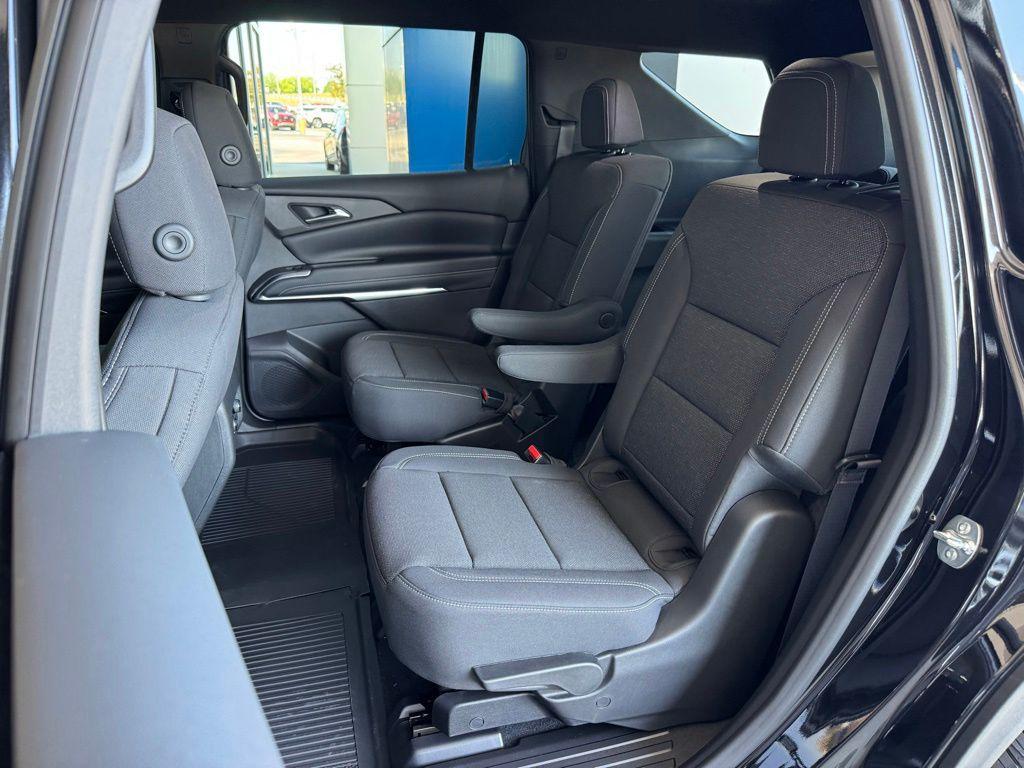 new 2026 Chevrolet Traverse car, priced at $40,712