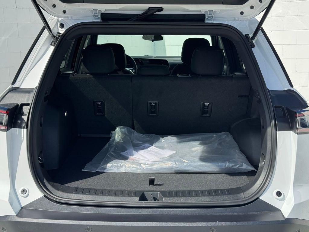 new 2026 Chevrolet Equinox car, priced at $27,787