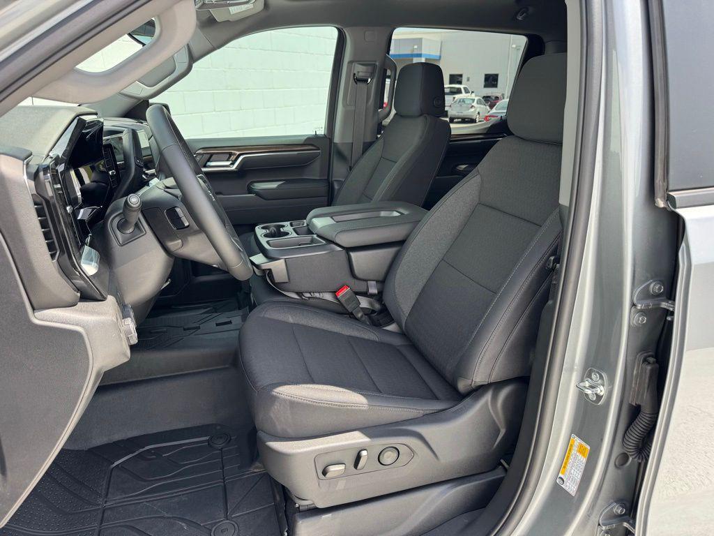 new 2026 Chevrolet Silverado 1500 car, priced at $44,747