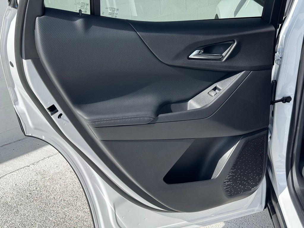 new 2026 Chevrolet Equinox car, priced at $26,487