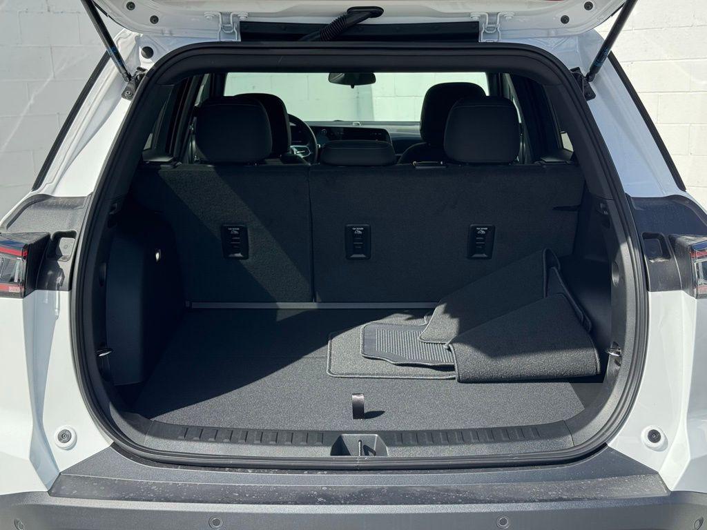 new 2026 Chevrolet Equinox car, priced at $26,487
