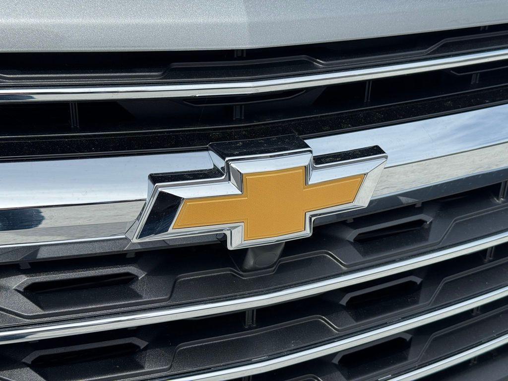 new 2026 Chevrolet Traverse car, priced at $39,962