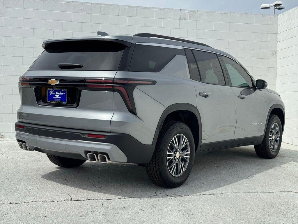 new 2026 Chevrolet Traverse car, priced at $39,962