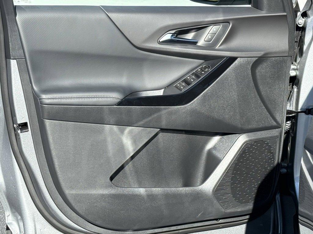 new 2026 Chevrolet Equinox car, priced at $27,320