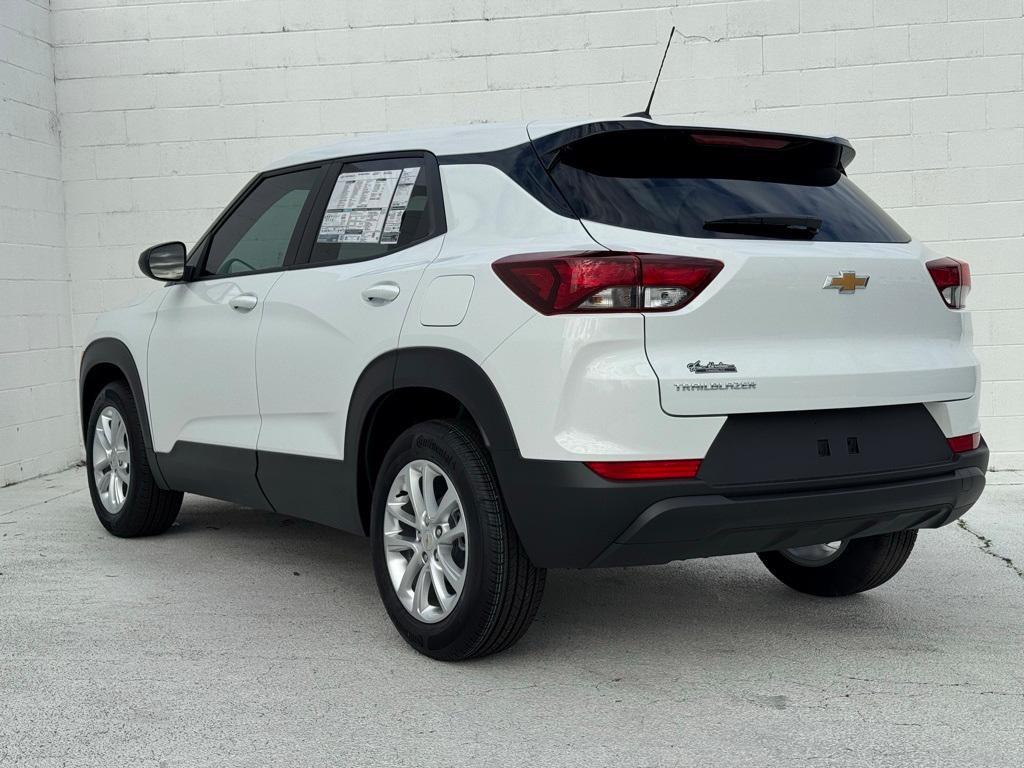 new 2026 Chevrolet TrailBlazer car, priced at $26,345