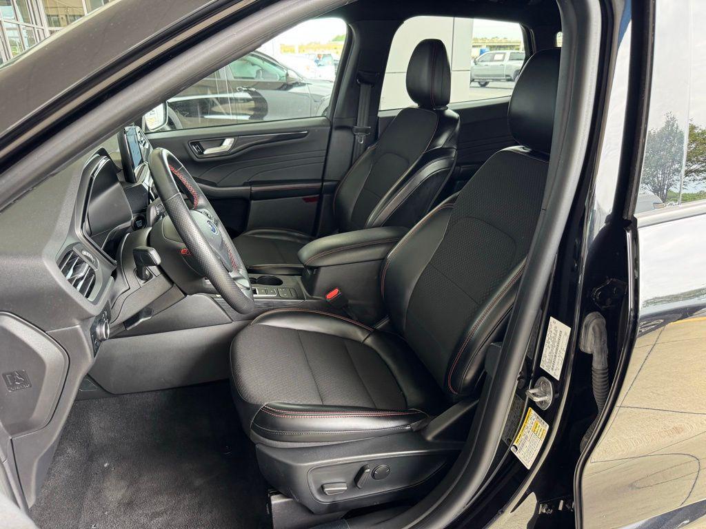 used 2024 Ford Escape car, priced at $21,733