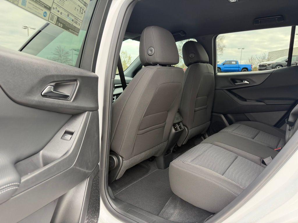 new 2026 Chevrolet Equinox car, priced at $27,812