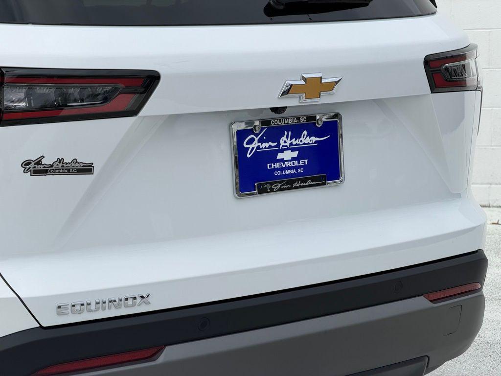 new 2026 Chevrolet Equinox car, priced at $27,812