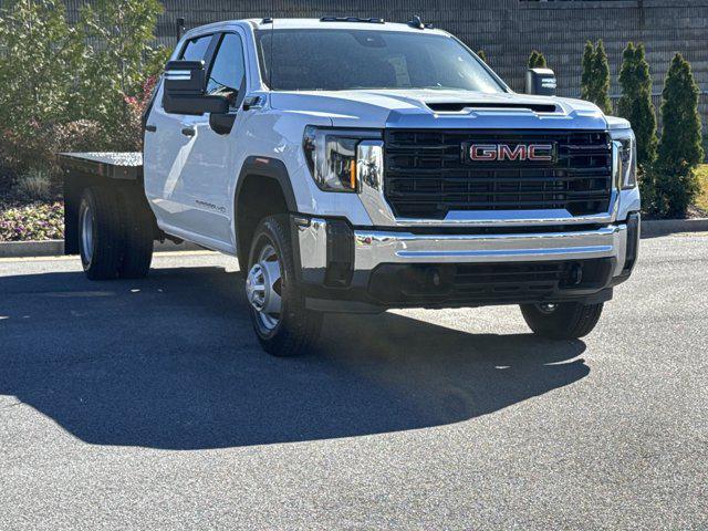 new 2025 GMC Sierra 3500 car, priced at $58,224