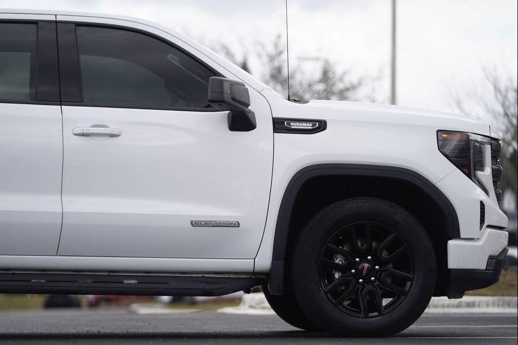 used 2022 GMC Sierra 1500 car, priced at $46,127