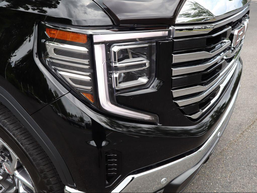used 2025 GMC Sierra 1500 car, priced at $51,127