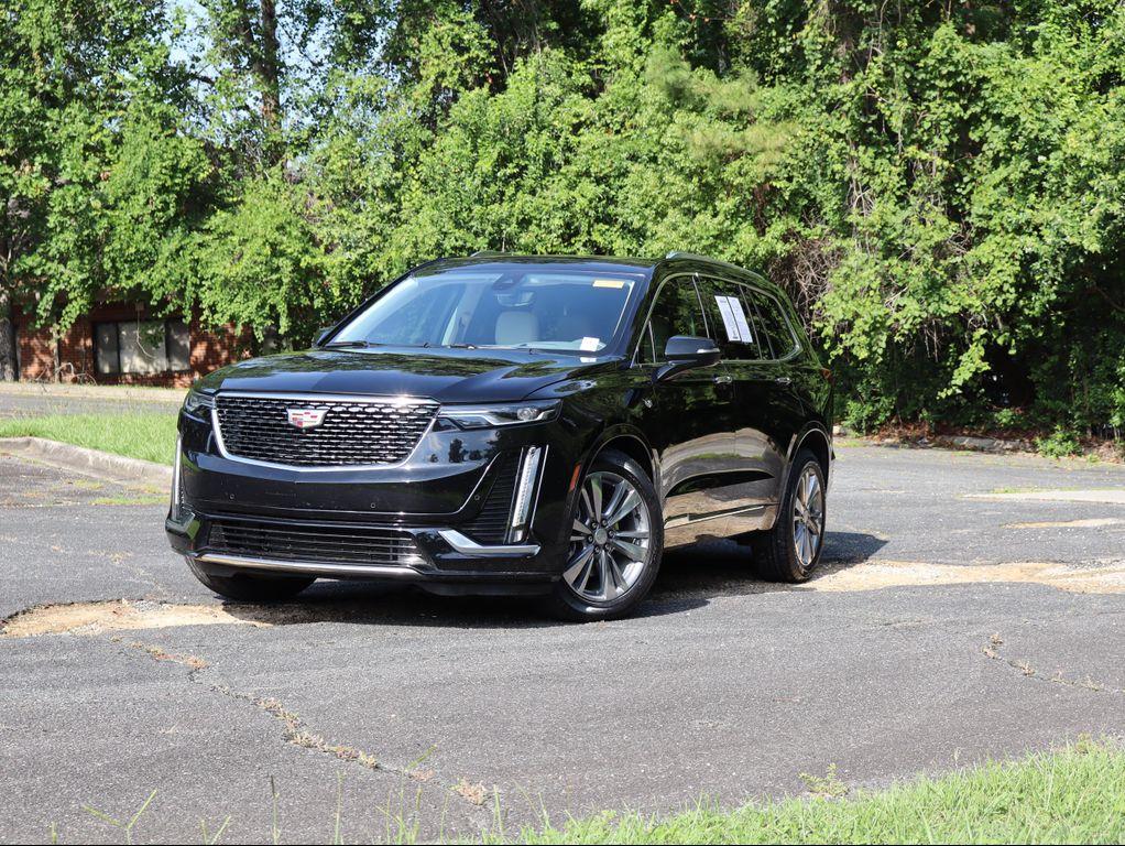 used 2022 Cadillac XT6 car, priced at $36,127