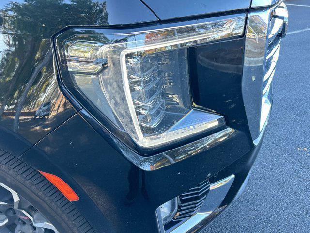 used 2022 GMC Yukon XL car, priced at $49,988