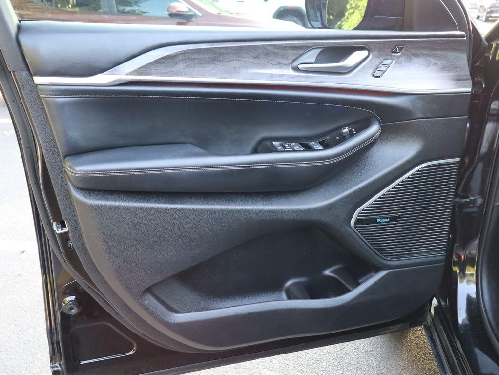 used 2022 Jeep Grand Cherokee L car, priced at $37,027