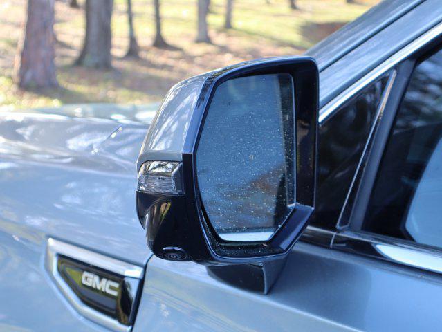 used 2024 GMC Yukon car, priced at $69,988