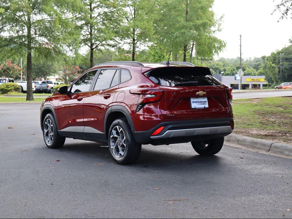 used 2025 Chevrolet Trax car, priced at $26,127