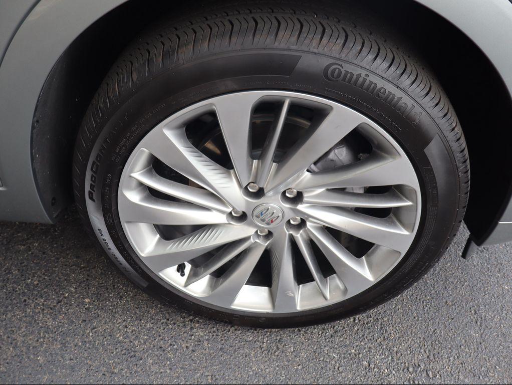 used 2025 Buick Envision car, priced at $41,127