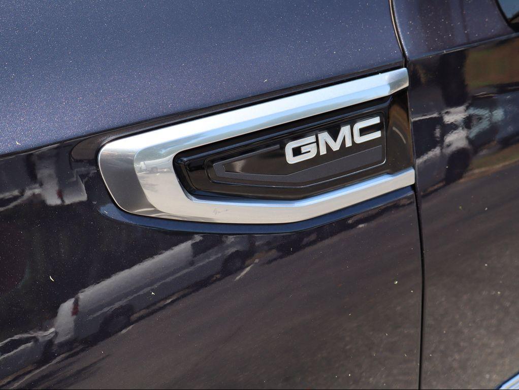 used 2023 GMC Yukon car, priced at $64,127