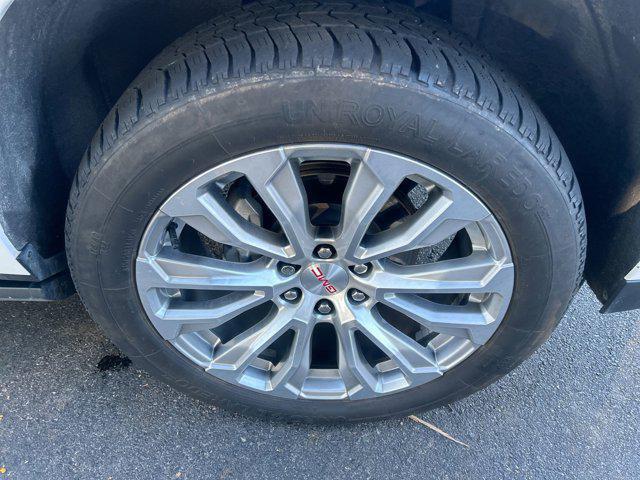 used 2022 GMC Yukon car, priced at $64,988