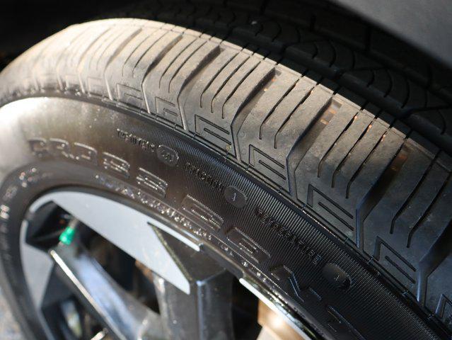 used 2025 Kia Sorento Hybrid car, priced at $34,988