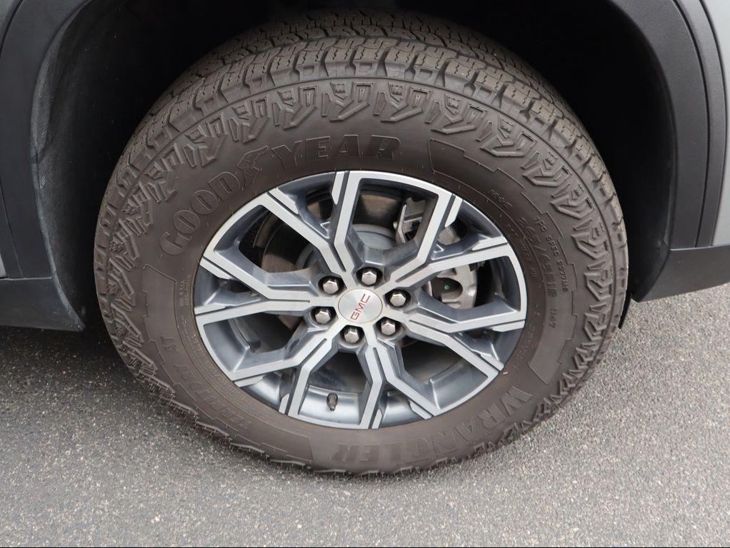 used 2025 GMC Acadia car, priced at $56,127