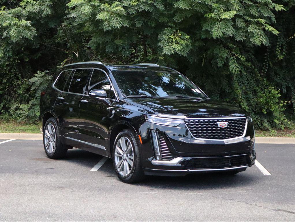 used 2025 Cadillac XT6 car, priced at $51,027