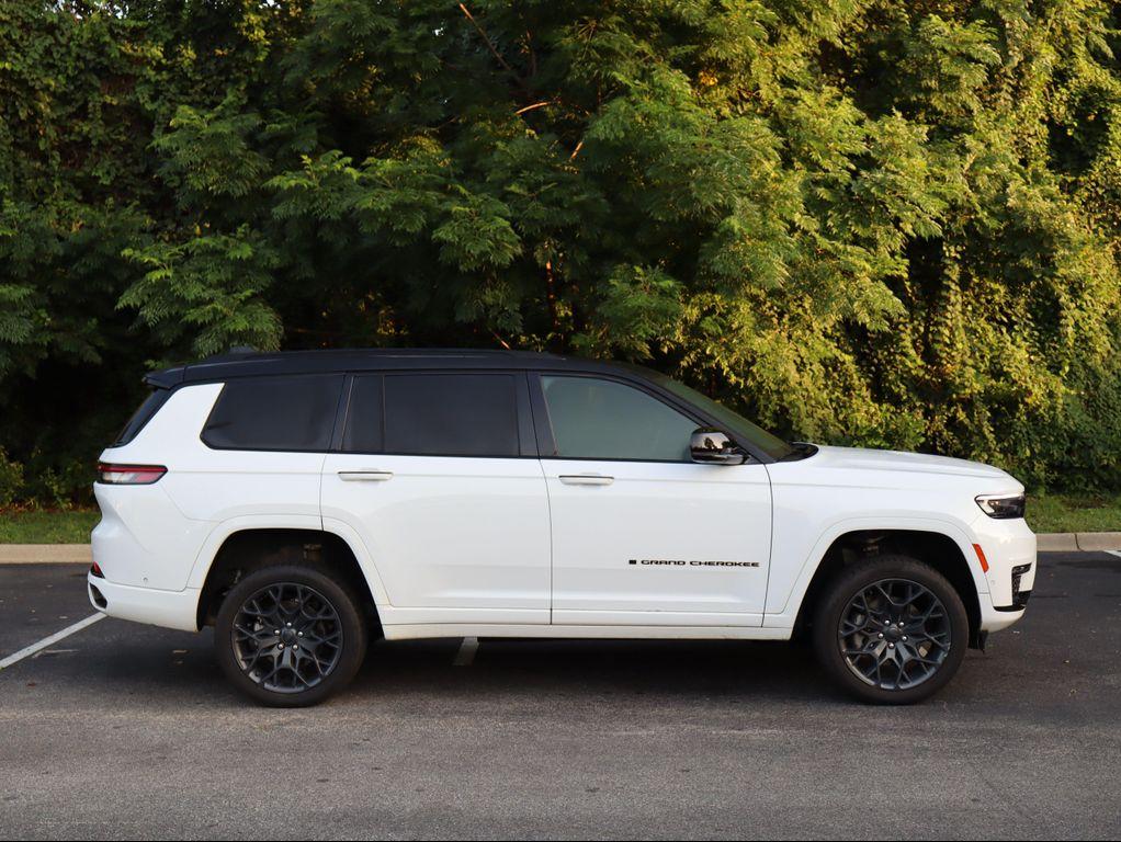 used 2023 Jeep Grand Cherokee L car, priced at $40,127