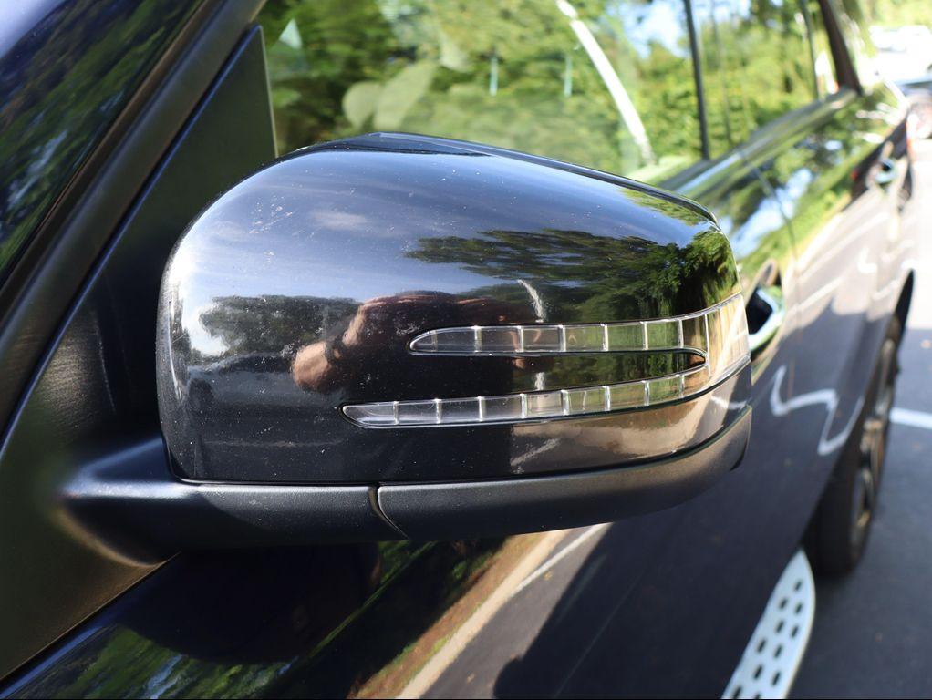 Mercedes-Benz GLE view 16