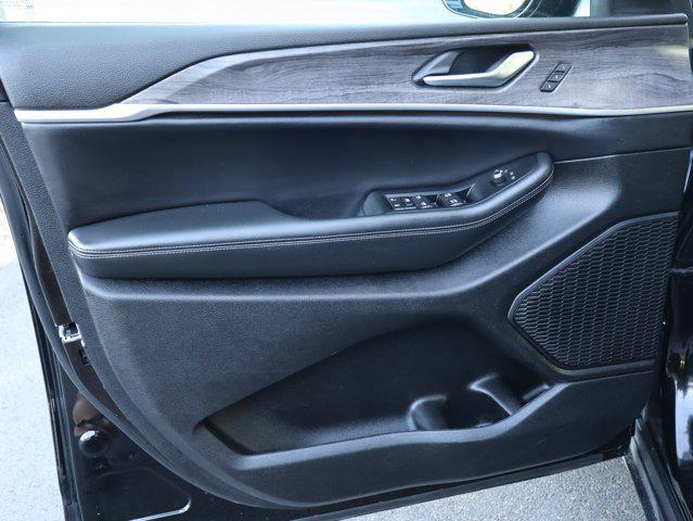 used 2024 Jeep Grand Cherokee L car, priced at $39,988