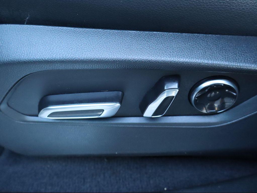 used 2020 Acura RDX car, priced at $25,627