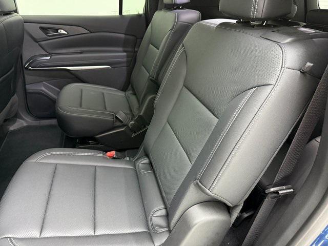used 2025 Chevrolet Traverse car, priced at $37,056