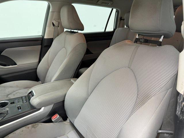 used 2021 Toyota Highlander car, priced at $19,653